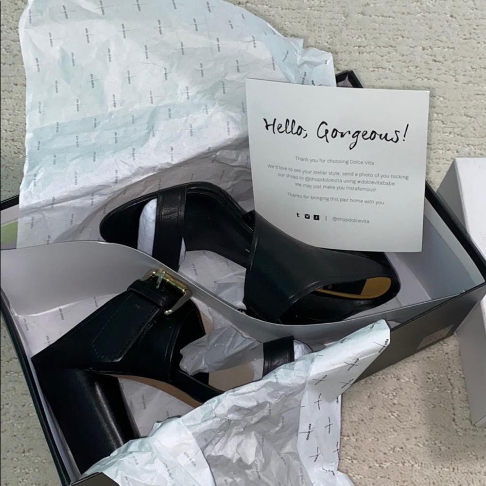 Maitlyn Sandal Dolce Vita Size 6.5